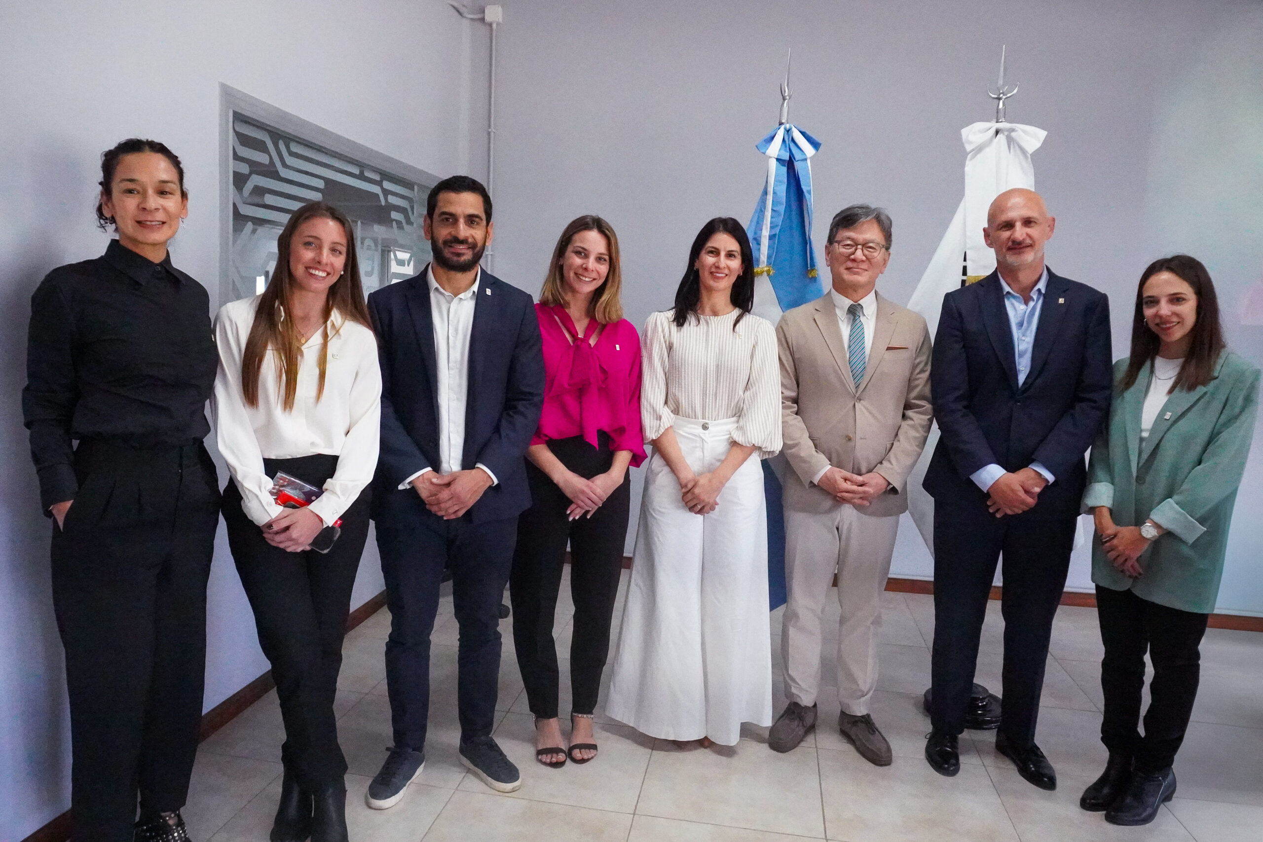 Embajador de la República de Corea junto al Equipo del Parque Tecnológico Corrientes